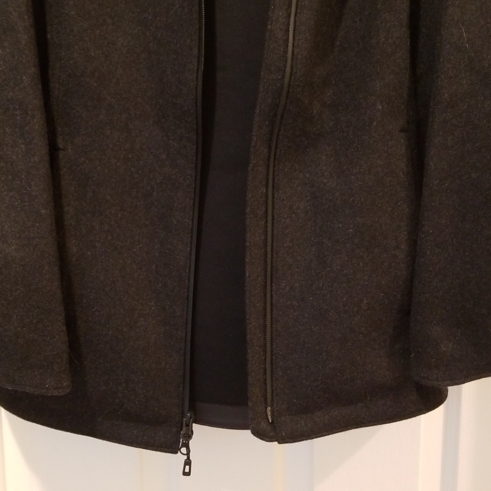 Patagonia recycled wool hooded jacket - Picture 6 of 7